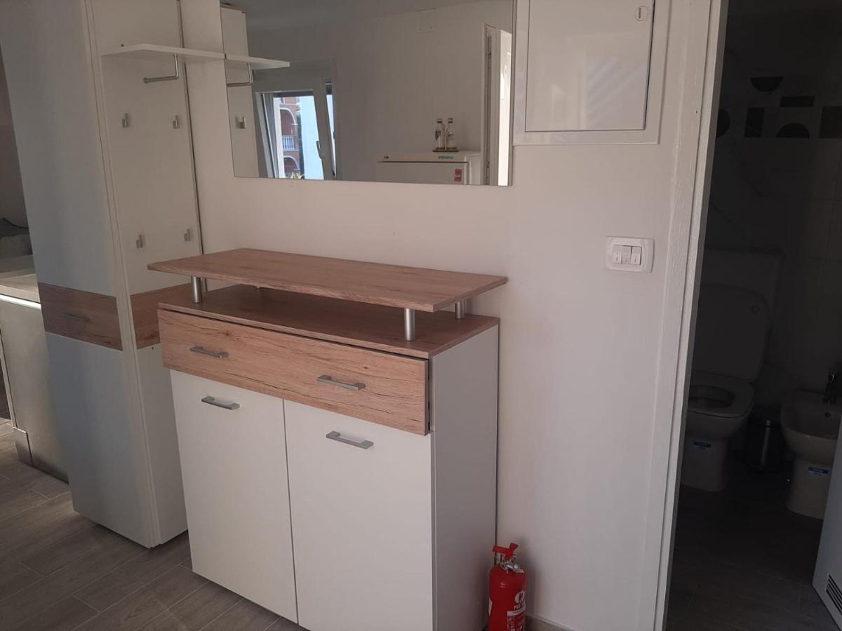 H&F Apartmani Vir Esterno foto