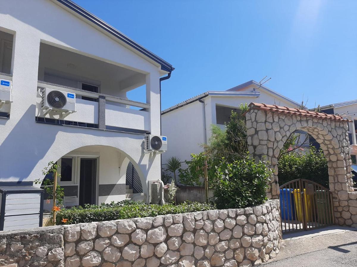 H&F Apartmani Vir Esterno foto